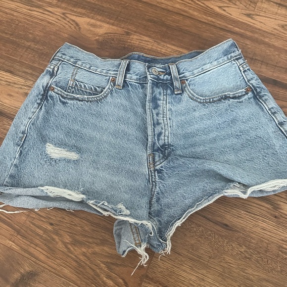 Old Navy Shorts (2) - Picture 2 of 9